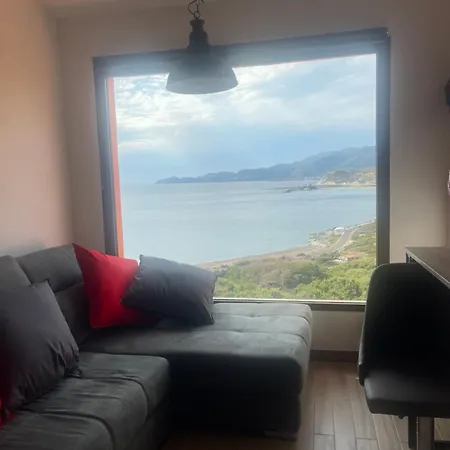 Domo A Mare Villa *