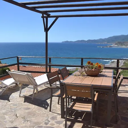 Domo A Mare Villa Magomadas